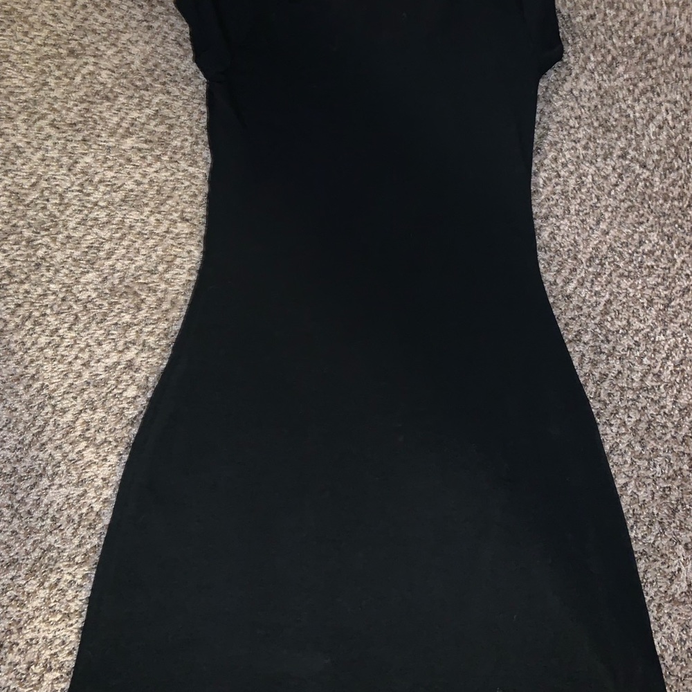 Dress - Picture 3 of 4